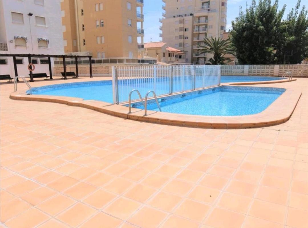 Apartamento A Pie De Playa-Edificio Bonaire Gandía Exterior photo